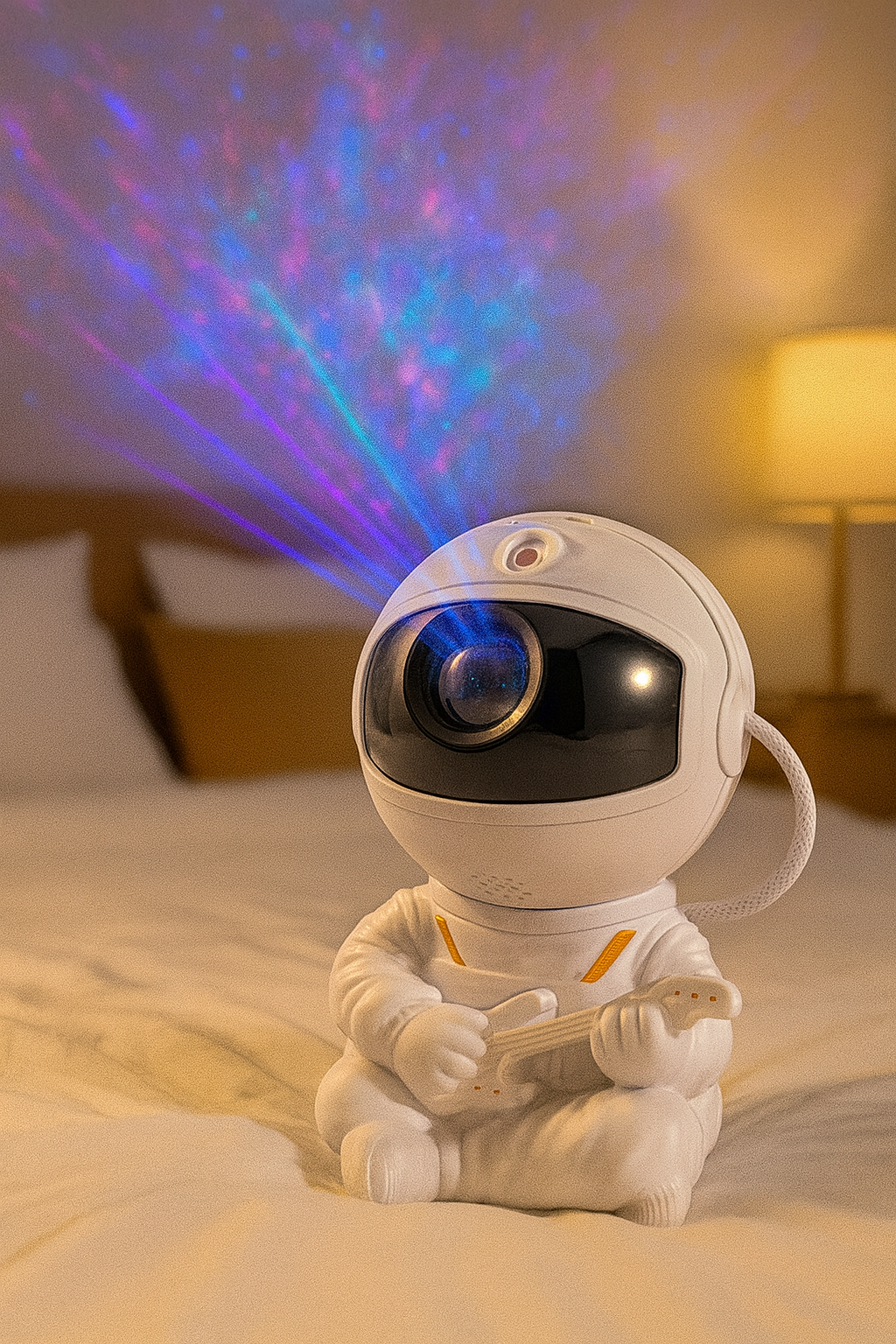 Luneclipse Beam™ Astronaut Star Projector – beruhigender Sternenhimmel mit Nordlichtern für Ihr Kind